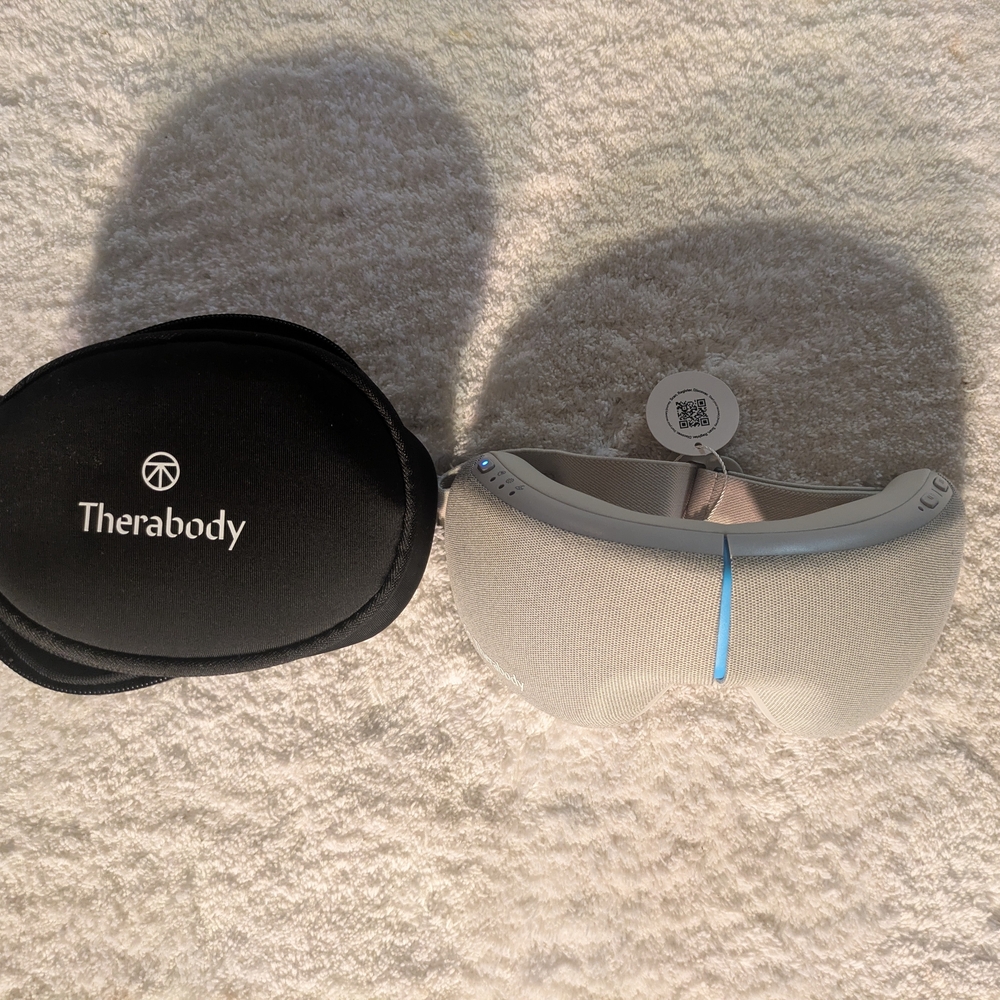 Therabody Cream Eye Mask with Black Case